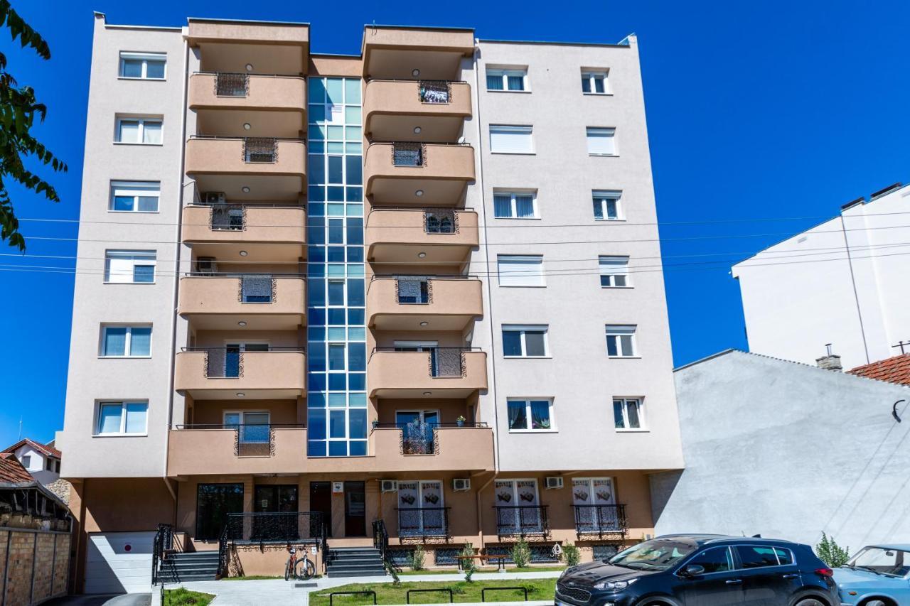 Mb Apartment Subotica Esterno foto